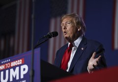 Donald Trump’s rally spotlighted the Biden, Trump economies. We fact-checked the graphics